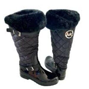 Michael Kors Fulton Black Quilted Winter Boots sz 6 So CUTE!